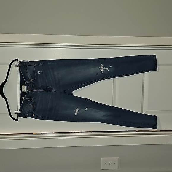 Universal Thread High Rise Skinny Distressed Medium Wash Denim Jeans 6/28 VGUC - Picture 3 of 12